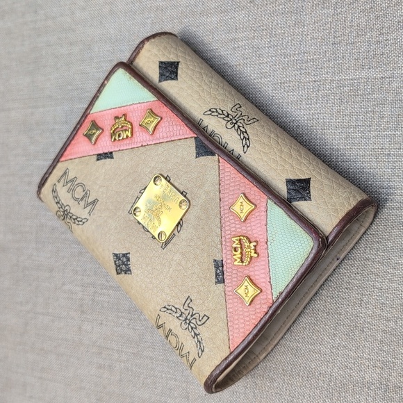 Authentic MCM Visetos Trifold Beige and Pink Leather Wallet with COA - Picture 3 of 11